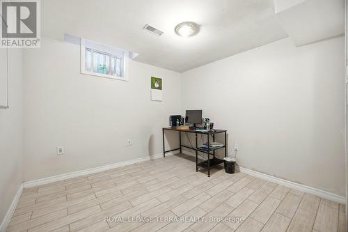 44 Carruthers Crescent, Barrie, ON - Indoor