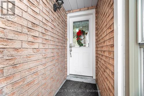 44 Carruthers Crescent, Barrie, ON -  With Exterior