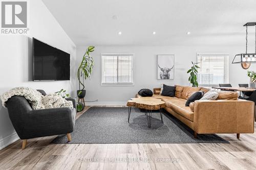 82 Orchid Crescent, Kitchener, ON - Indoor Photo Showing Living Room