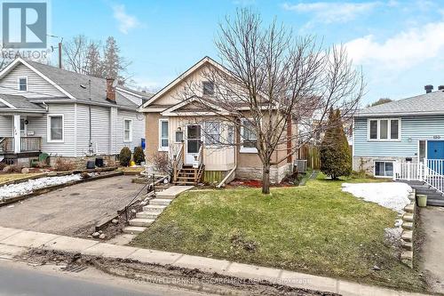 122 Cedar Street, Cambridge, ON - Outdoor With Facade