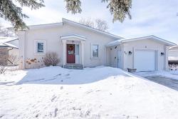 626 Hanover Street  Steinbach, MB R5G 0J3
