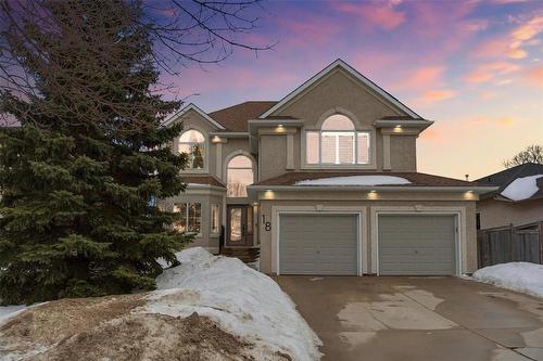 18 Falcon Ridge Drive, Winnipeg, MB - Outdoor With Facade