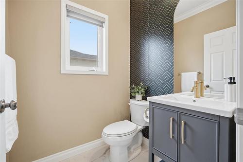 18 Falcon Ridge Drive, Winnipeg, MB - Indoor Photo Showing Bathroom