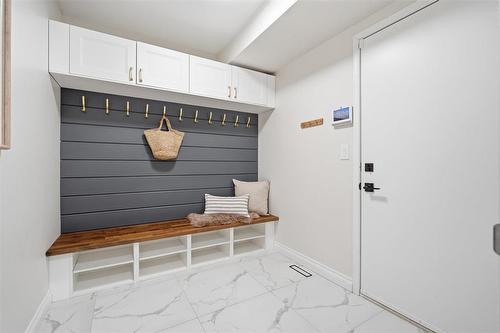 18 Falcon Ridge Drive, Winnipeg, MB - Indoor Photo Showing Other Room