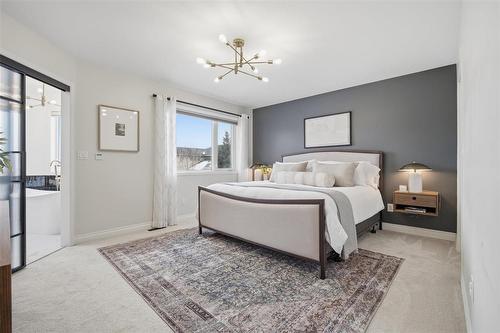 18 Falcon Ridge Drive, Winnipeg, MB - Indoor Photo Showing Bedroom