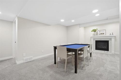 18 Falcon Ridge Drive, Winnipeg, MB - Indoor Photo Showing Other Room