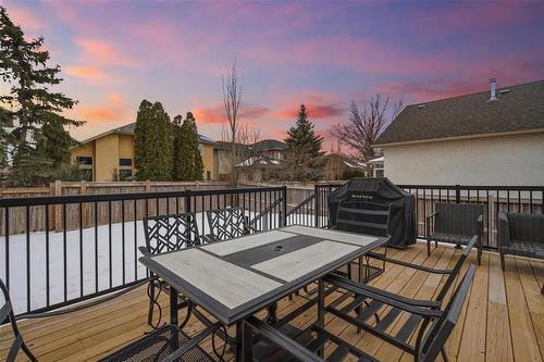 18 Falcon Ridge Drive, Winnipeg, MB - Outdoor With Deck Patio Veranda With Exterior