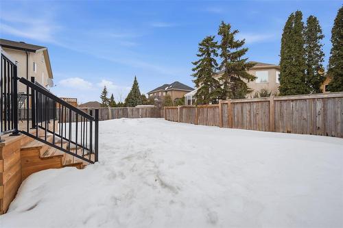 18 Falcon Ridge Drive, Winnipeg, MB - Outdoor