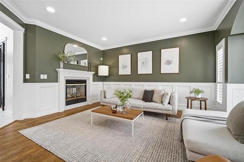 18 Falcon Ridge Drive, Winnipeg, MB - Indoor Photo Showing Living Room With Fireplace