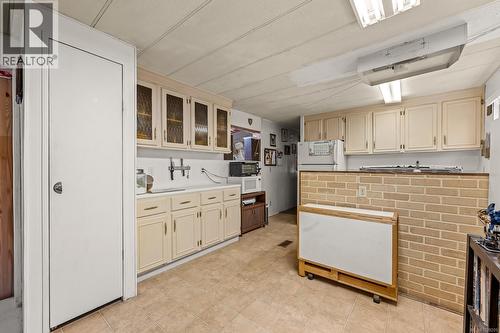 1255 Wilkinson Rd, Comox, BC 