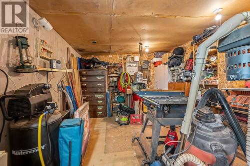 1255 Wilkinson Rd, Comox, BC 