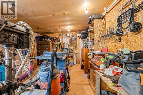 1255 Wilkinson Rd, Comox, BC 