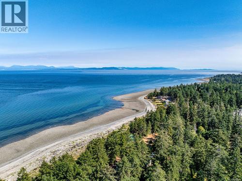 1255 Wilkinson Rd, Comox, BC 