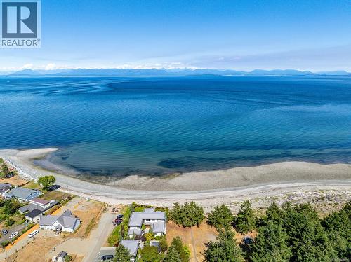 1255 Wilkinson Rd, Comox, BC 