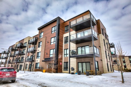 411-3640 Rue Roland-Marquette  Longueuil (Saint-Hubert), QC J3Y 0T2