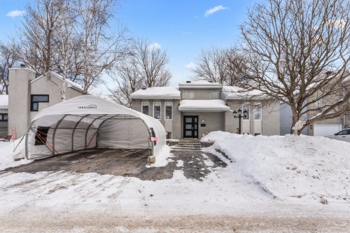 1471 Rue du Châtaignier  Boisbriand, QC J7G 2Y6