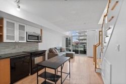 831-600 Fleet Street Toronto, ON M5V 1B7