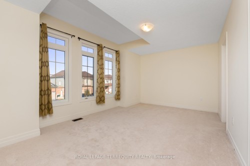 4516 Eclipse Way, Niagara Falls, ON - Indoor Photo Showing Other Room