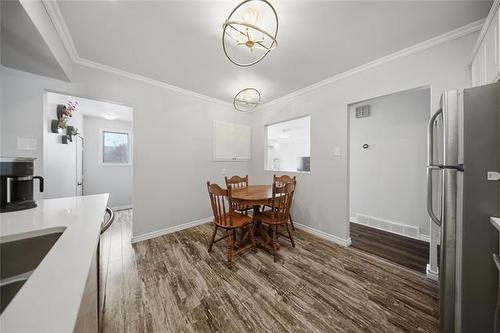 54 Lochmoor Ave, Winnipeg, MB 