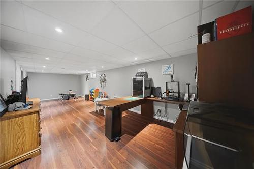 54 Lochmoor Ave, Winnipeg, MB 