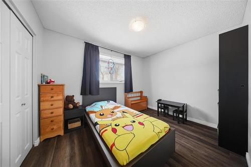 54 Lochmoor Ave, Winnipeg, MB 