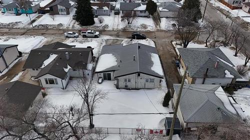 54 Lochmoor Ave, Winnipeg, MB 