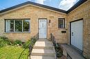 54 Lochmoor Ave, Winnipeg, MB 
