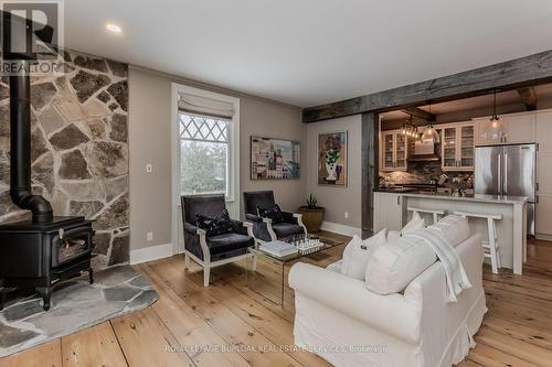 6306 Mcniven Road, Burlington, ON - Indoor