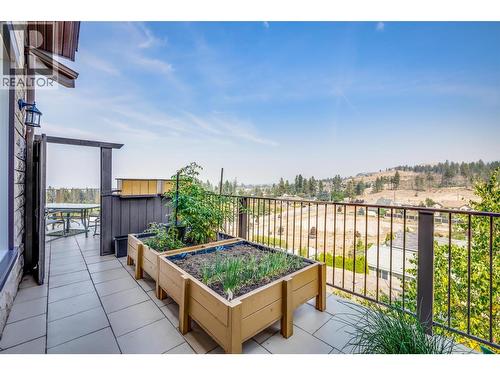 Outdoor garden boxes - 375 Trumpeter Court, Kelowna, BC - Outdoor