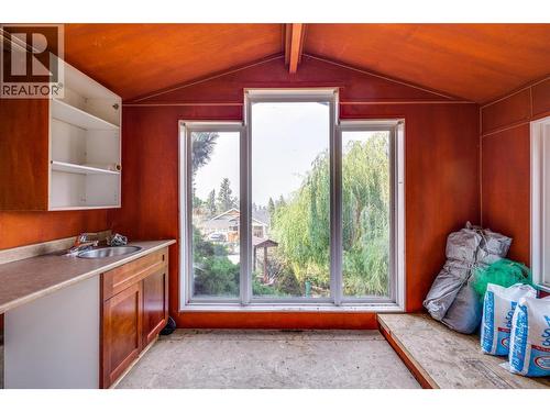 Rose room - 375 Trumpeter Court, Kelowna, BC - Indoor