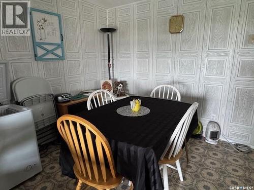 692 Aqualane Avenue, Aquadeo, SK - Indoor Photo Showing Dining Room