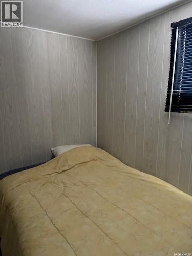 692 Aqualane Avenue, Aquadeo, SK - Indoor Photo Showing Bedroom