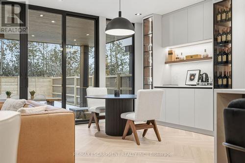 700 Montbeck Crescent, Mississauga, ON - Indoor Photo Showing Other Room