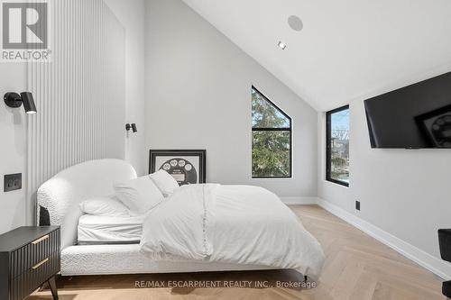 700 Montbeck Crescent, Mississauga, ON - Indoor Photo Showing Bedroom