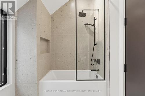 700 Montbeck Crescent, Mississauga, ON -  Photo Showing Bathroom