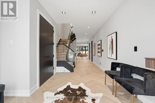 700 Montbeck Crescent, Mississauga, ON - Indoor