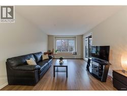 318 5775 IRMIN STREET  Burnaby, BC V5J 0C3