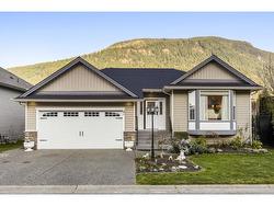 41 349 WALNUT AVENUE|Harrison Hot Springs  Harrison Hot Springs, BC V0M 1K0