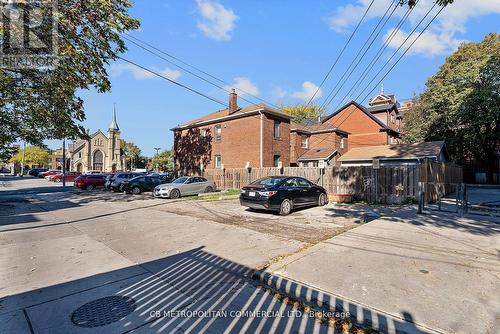 15 Augusta Avenue, Toronto, ON 
