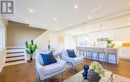 1326 Meredith Avenue, Mississauga, ON - Indoor