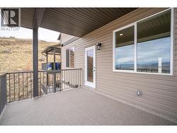 spacious top deck - 
