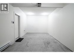 Garage - 