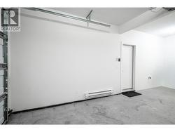 Garage - 
