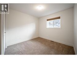 Upstairs bedroom 2 - 