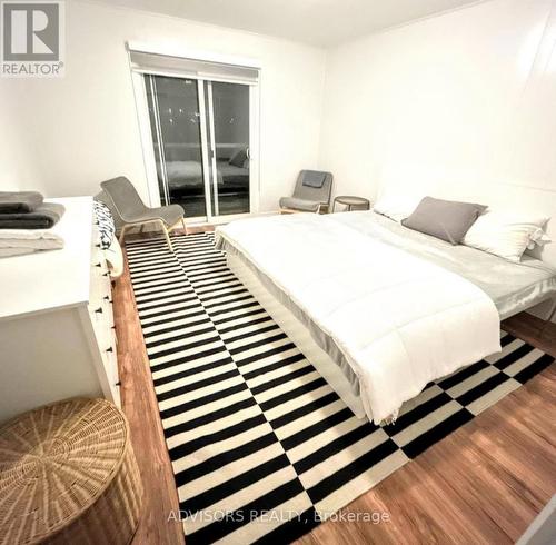 9 Bow Road, Tiny, ON - Indoor Photo Showing Bedroom