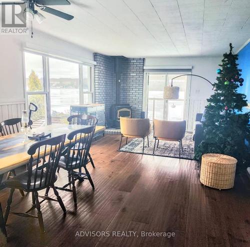 9 Bow Road, Tiny, ON - Indoor