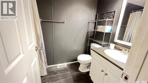 #14 Cypress Mobile Home Park, Maple Creek, SK - Indoor Photo Showing Bathroom