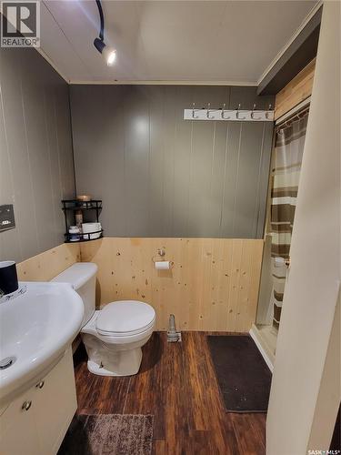 4812 Post Street, Macklin, SK - Indoor Photo Showing Bathroom