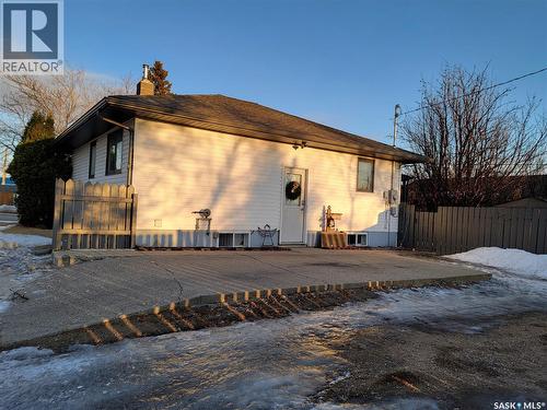 4812 Post Street, Macklin, SK - Outdoor