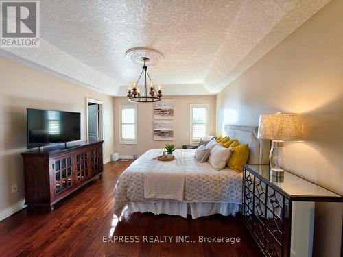225 Terrace Wood Crescent, Kitchener, ON - Indoor Photo Showing Bedroom